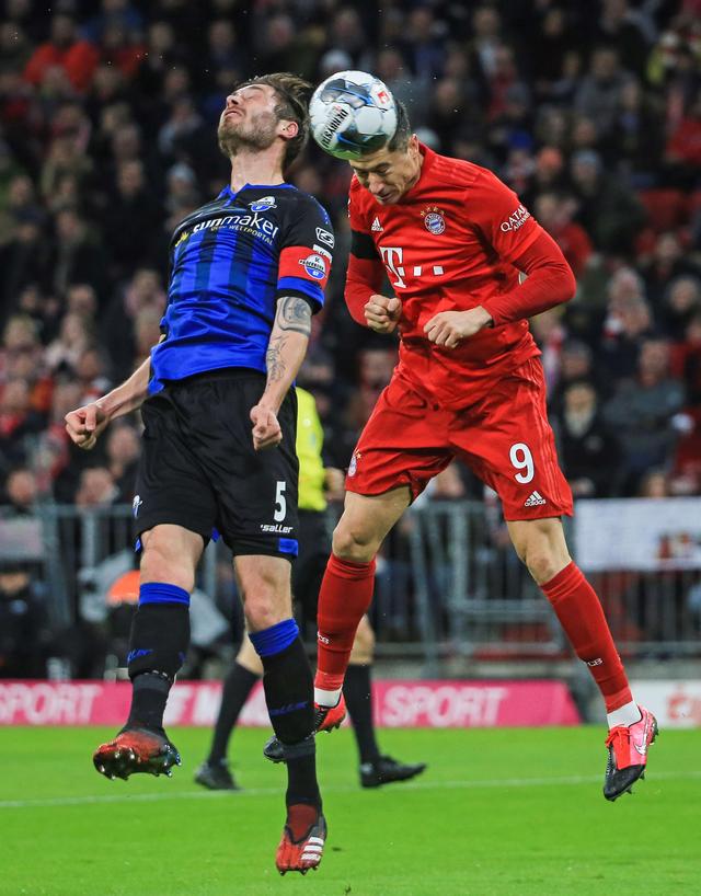 他在游戏中 他在游戏中